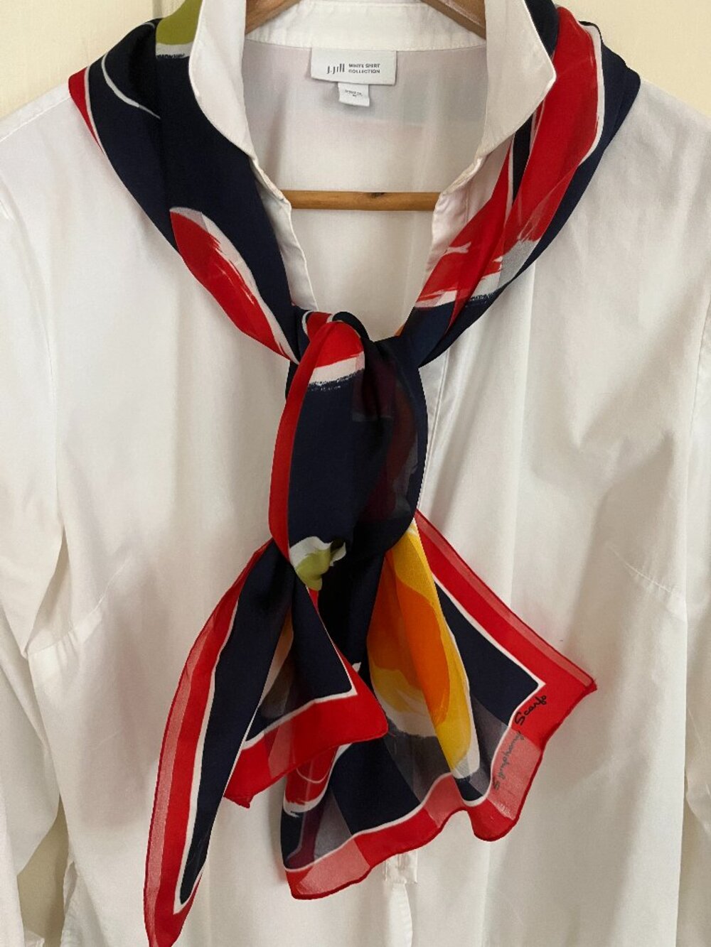 SYMPHONY SCARF